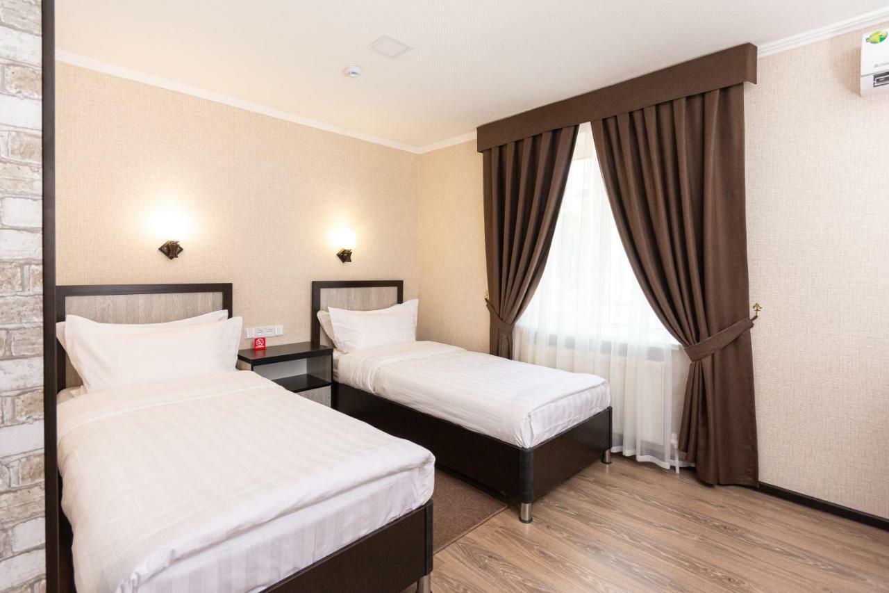 Voyage Hotel Фергана Екстер'єр фото