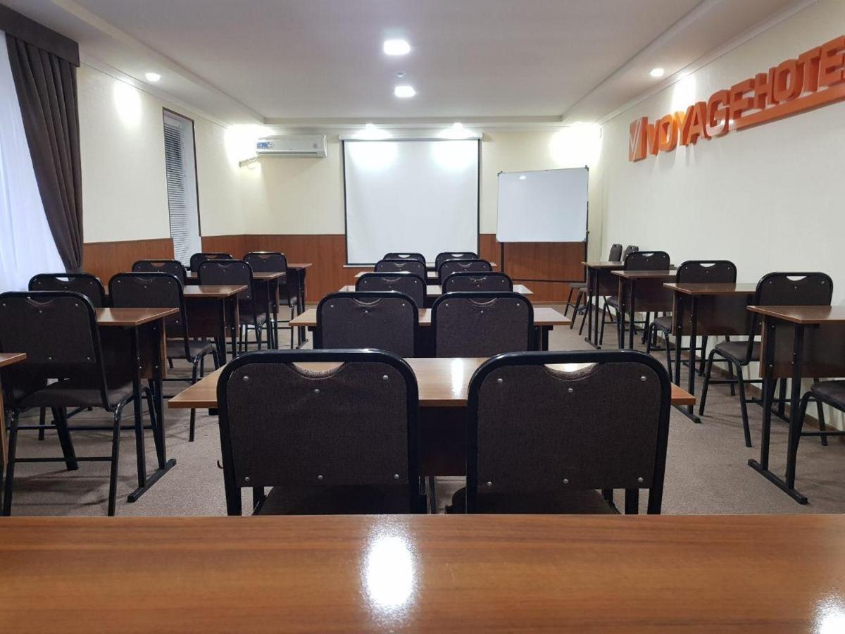 Voyage Hotel Фергана Екстер'єр фото